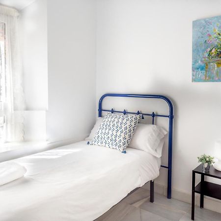 Alohamundi Almansa Apartment Sevilla Bagian luar foto