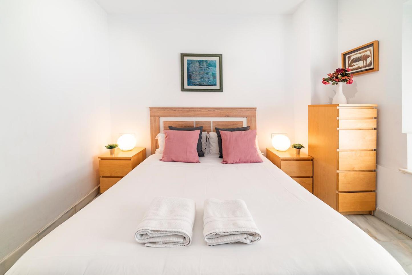 Alohamundi Almansa Apartment Sevilla Bagian luar foto