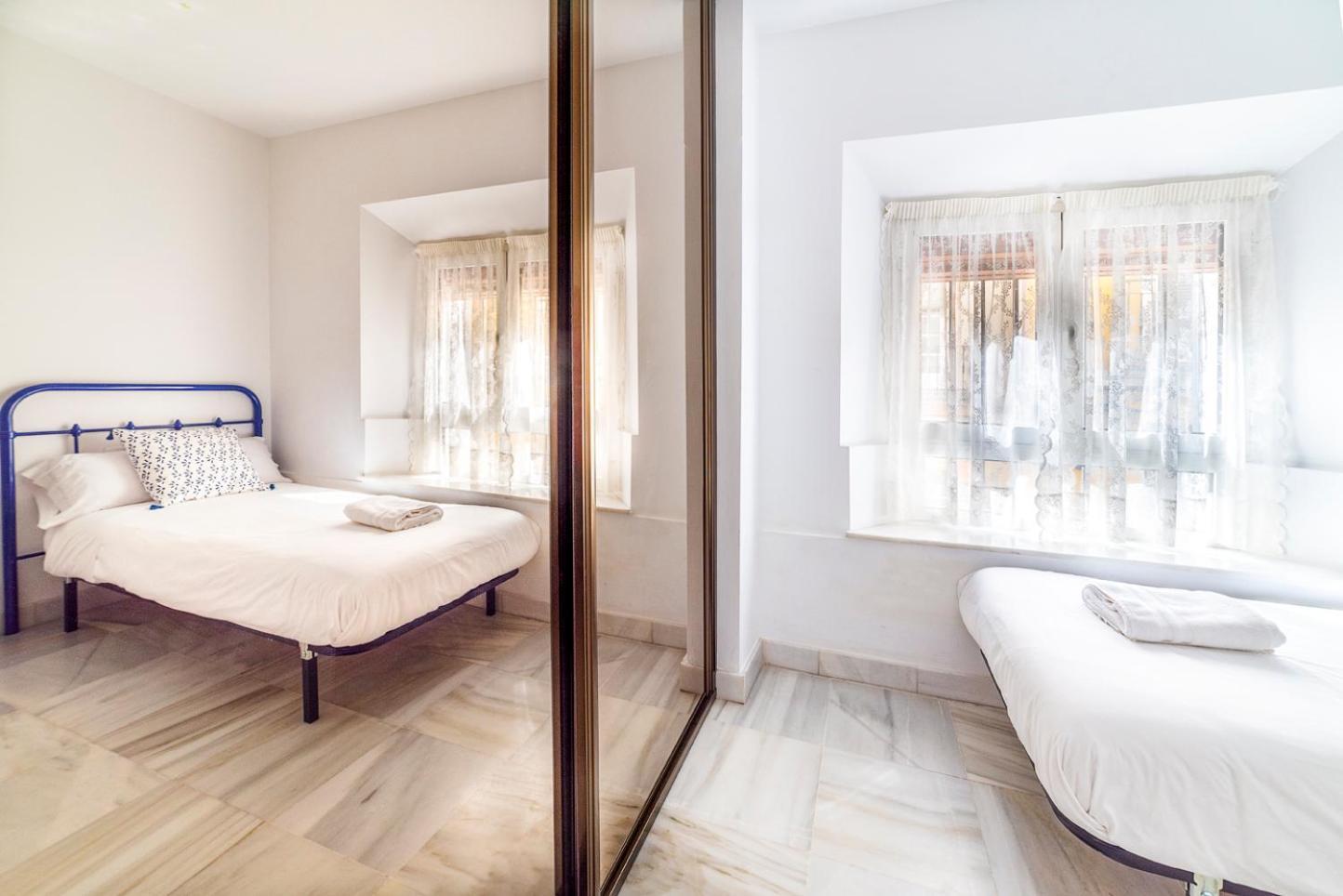Alohamundi Almansa Apartment Sevilla Bagian luar foto